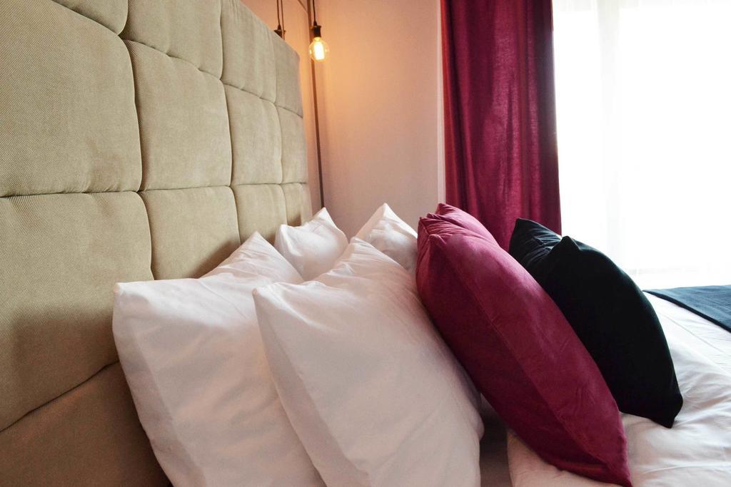 Jn Boutique Apartments Bukarest Zimmer foto