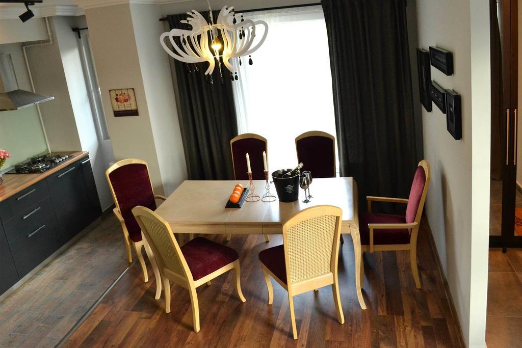Jn Boutique Apartments Bukarest Zimmer foto